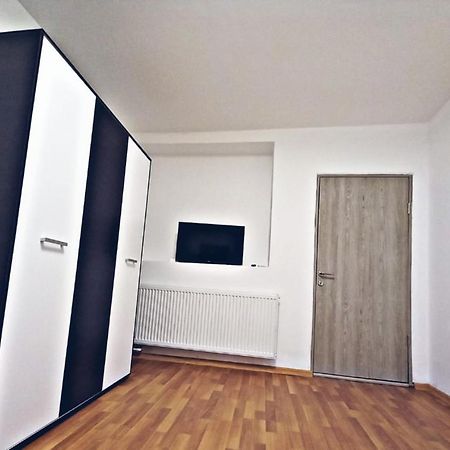Camere In Regim Hotelier Braşov Eksteriør bilde