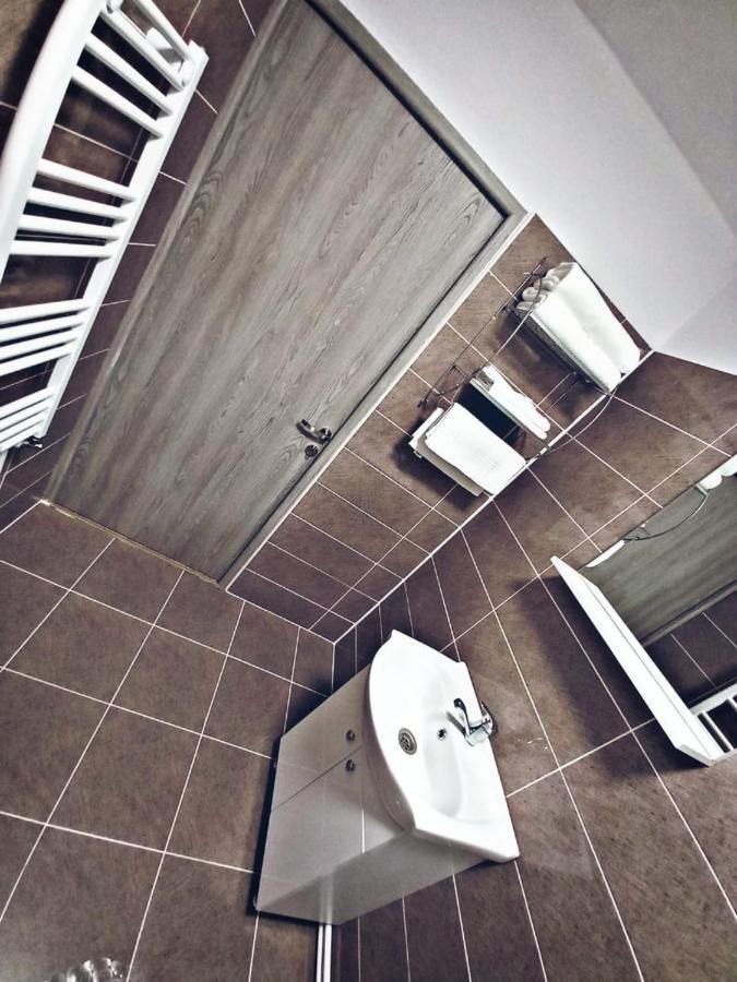 Camere In Regim Hotelier Braşov Eksteriør bilde