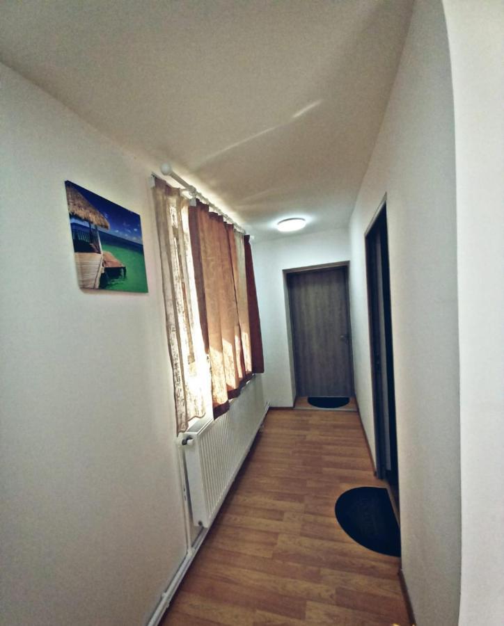 Camere In Regim Hotelier Braşov Eksteriør bilde